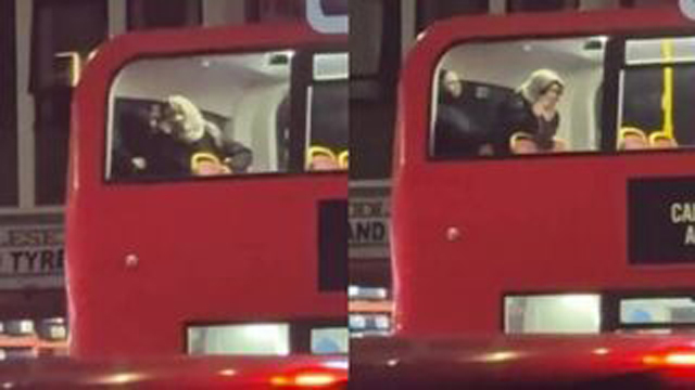 Hijab Girl Fucking Inside – Red Bus On New Year Video