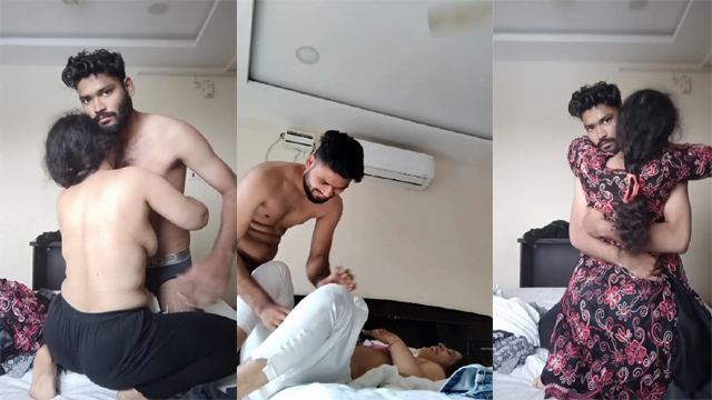 Delhi Cheater Bhabhi Affair – BJ Fucking By Son Teacher